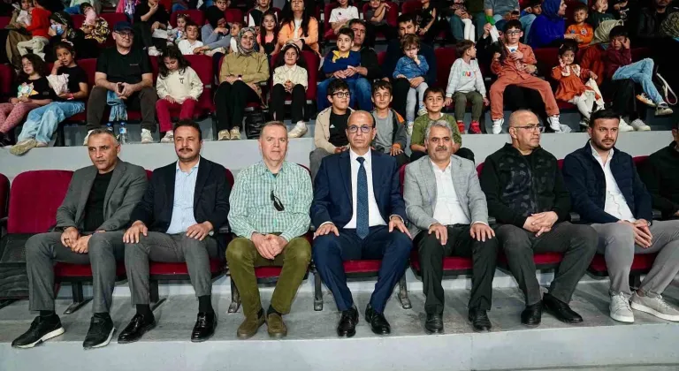 Cambaz Mithat ‘Yetenek Sirkiniz’ gösterisi renkli ve heyecanlı anlara sahne oldu